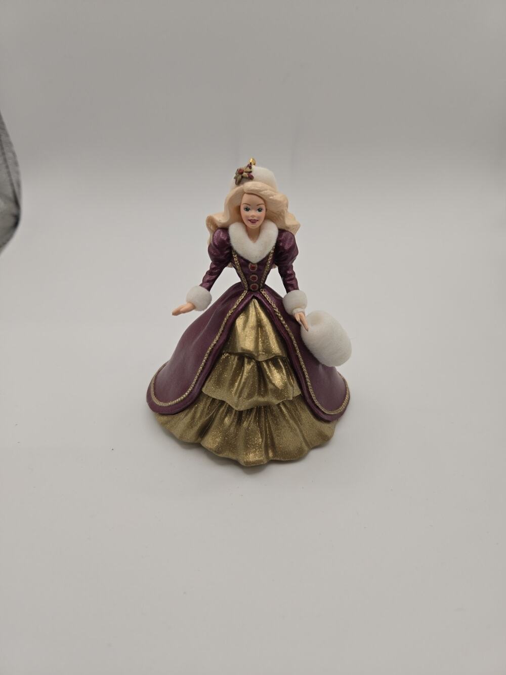 1996 Hallmark Keepsake HOLIDAY BARBIE Christmas Ornament QX15371-4th in Series